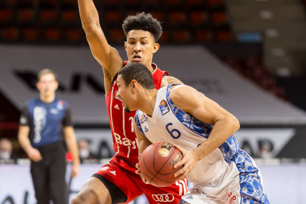 整并具备更 整并具备更